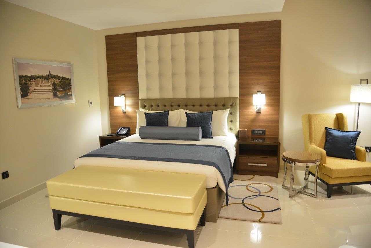 The Envoy Hotel Abuja Esterno foto