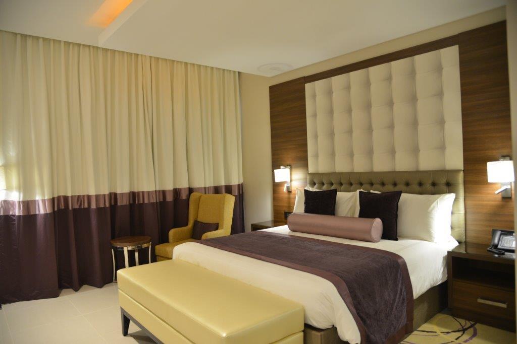 The Envoy Hotel Abuja Esterno foto